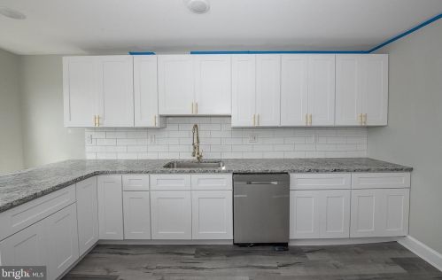 2122 2nd St, Philadelphia PA 19147-3802 exterior