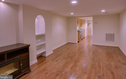 1731 Riggs Pl, Washington DC 20009-6248 exterior