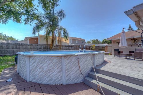 12527 Cardiff Dr, Tampa FL  33625-6593 exterior