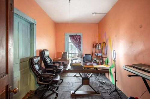 44 Uxbridge St, Worcester MA 01605-2502 exterior