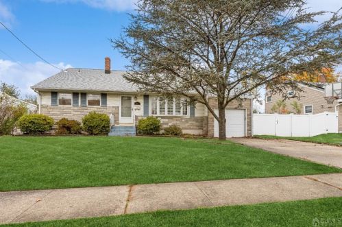 21 Carmello Dr, Edison, NJ 08817-3025