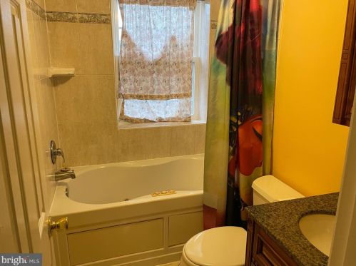 3868 9th St, Washington DC 20032-4030 exterior