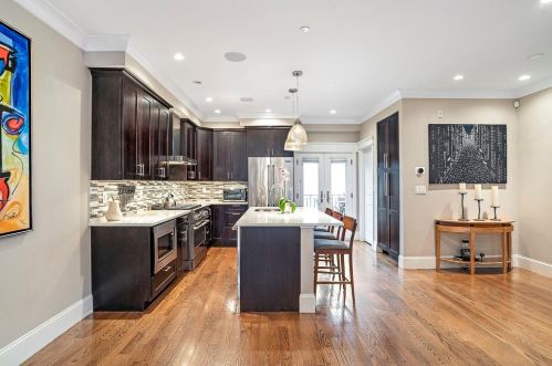 96 Bolton St, Boston MA 02127-1106 exterior