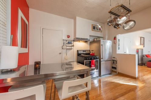 1908 May St, Chicago IL 60608-3305 exterior