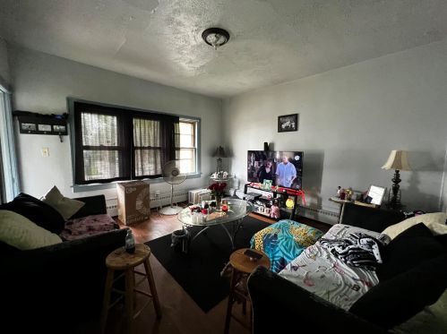 2320 11 St, Milwaukee WI 53215-3105 exterior