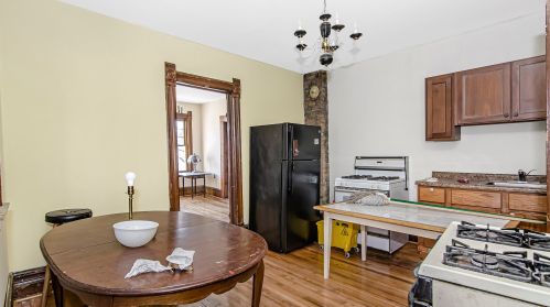 2400 Whipple St, Chicago IL 60655-2127 exterior