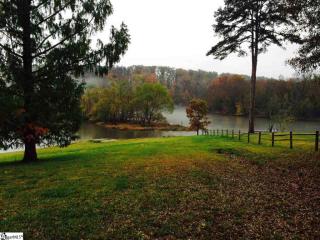 29 Harbor Dr, Greenville, SC 29611-6616