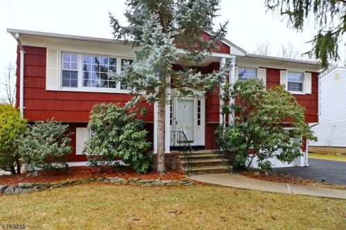 13 Butler Pl, Kinnelon, NJ 07405-1405