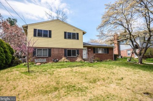 10116 Ashburton Ln, Bethesda MD  20817-1730 exterior