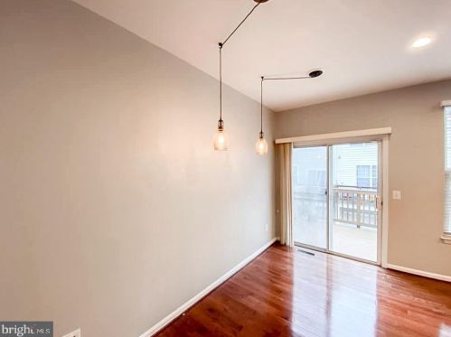 3850 Dominion Mill Dr, Alexandria VA  22304-6452 exterior