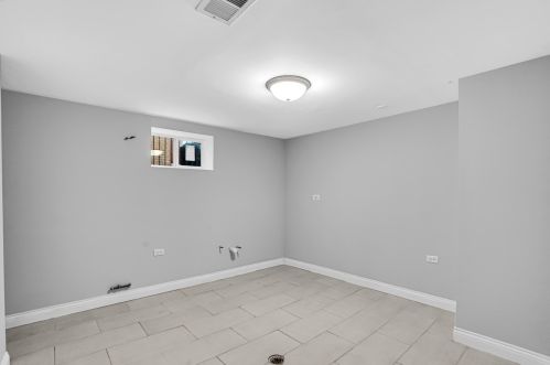 1652 Leclaire Ave, Chicago IL 60638-2145 exterior