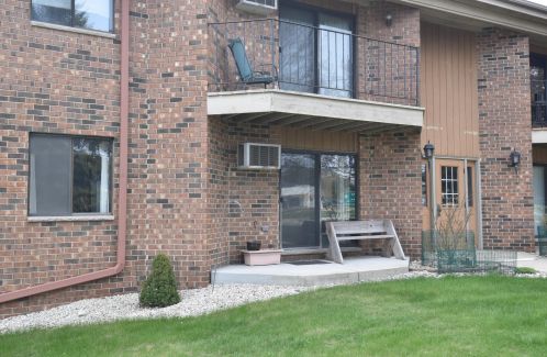 4415 Greenridge Cir, Milwaukee WI  53220-3367 exterior