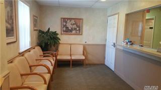 283 Commack Rd, Commack NY  11725-6021 exterior