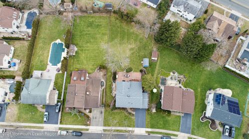 34 Ennis Dr, Hazlet, NJ 07730-1108