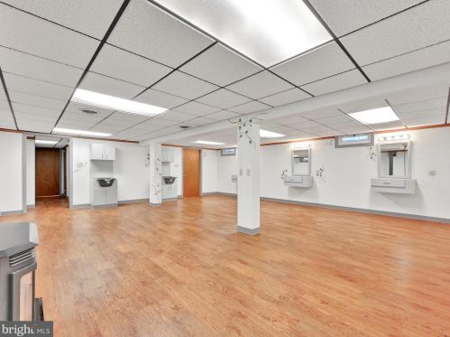 2180 Old Philadelphia Pike, Lancaster PA 17602-2633 exterior