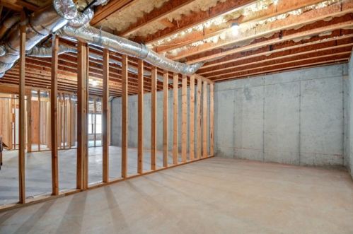 3896 Flowerland Dr, Atlanta GA exterior