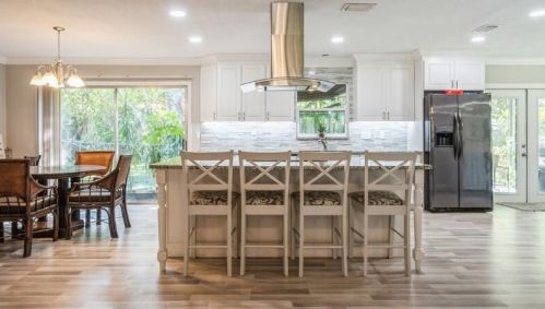 5800 Spruce Dr, Fort Pierce, FL 34982-3793