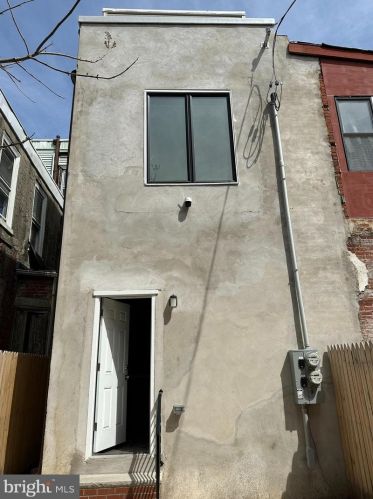 628 Diamond St, Philadelphia PA exterior