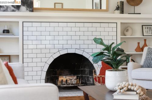 1514 Blake St, Berkeley CA 94703-1805 exterior