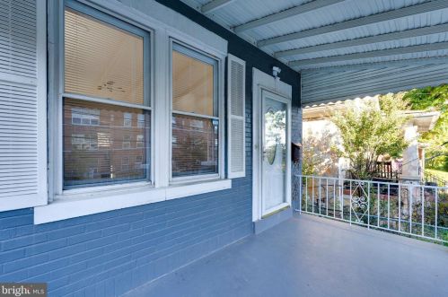 1619 R St, Washington DC  20009-6441 exterior