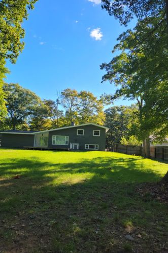 3511 Brentwood St, Meskegon, MI 49441-4332