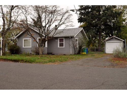 2321 89th Ave, Portland, OR 97216-2015