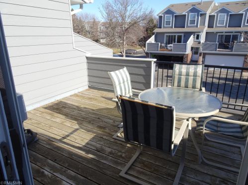 14374 Empire Ave, Saint Paul MN 55124-5973 exterior