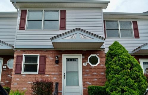 55 Empire St, Chicopee MA 01013-1945 exterior