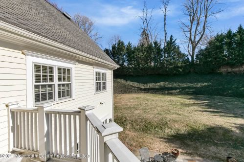 41 Marlpit Pl, Middletown NJ 07748-2028 exterior