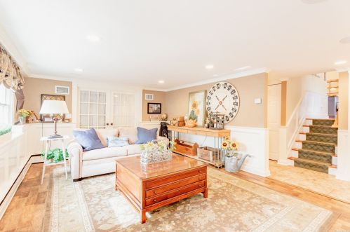 17 Dryden Way, Commack NY 11725-1927 exterior