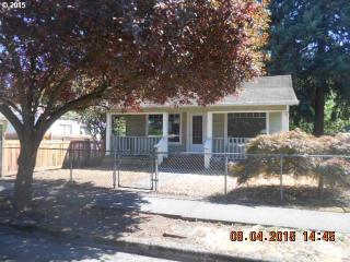 5824 Mitchell St, Portland OR  97206-4748 exterior