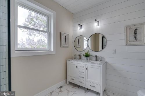 617 Dudley St, Philadelphia PA 19148-2404 exterior