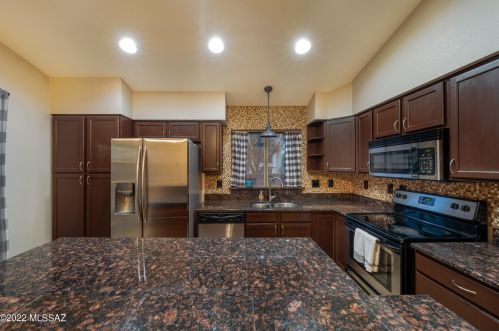 2622 Camino De La Caterva, Tucson AZ  85742-9262 exterior