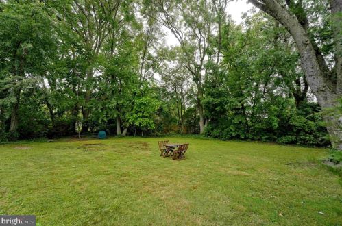 56 Roxboro Rd, Trenton NJ  08648-3925 exterior