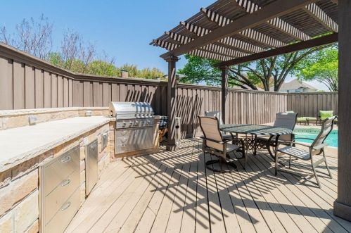 5801 Buffridge Trl, Dallas TX  75252-2331 exterior