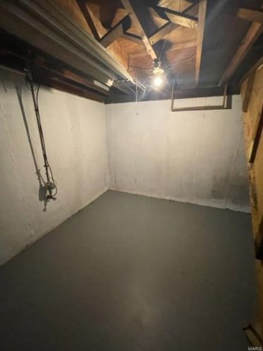 152 Perthshire Rd, Saint Louis MO 63137-3807 exterior