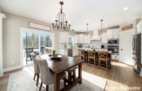 1839 Starr View Ln, Middlevle MI 49333-8061 exterior