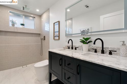 2796 Courtland Dr, Concord CA  94520-4720 exterior