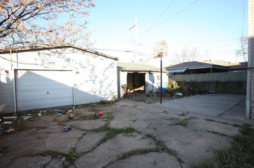 2240 Mason Ave, Chicago IL 60630-1912 exterior