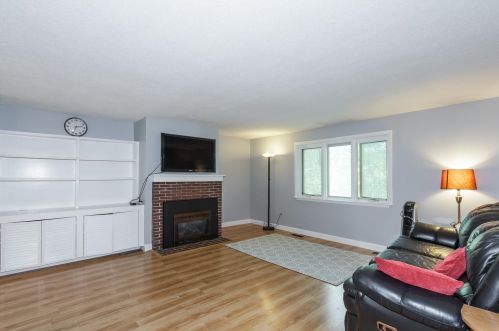 111 Penacook St, Concord, NH 03301-3108