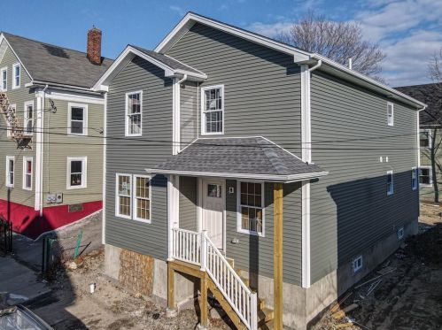 43 Superior St, Providence, RI 02907-2715