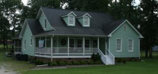 1205 Prospect Ave, Raeford NC  28376-3026 exterior