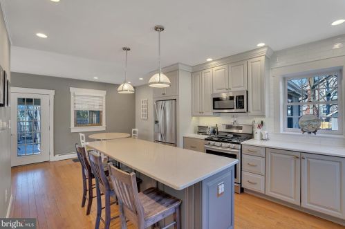 104 Morgan Ave, Riverton NJ 08077-1106 exterior