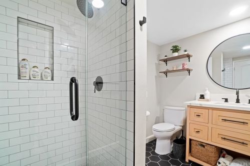 608 Dorothy Ln, Fullerton CA 92831-2704 exterior