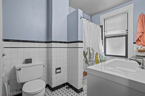 1129 Jancey St, Pittsburgh PA 15206-1326 exterior