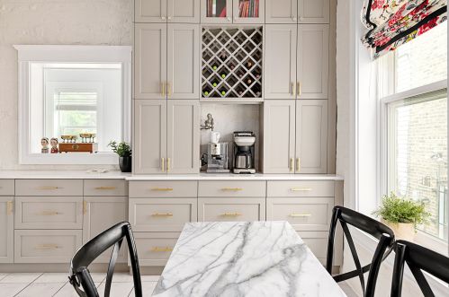 2818 Albany Ave, Chicago IL 60618-7605 exterior