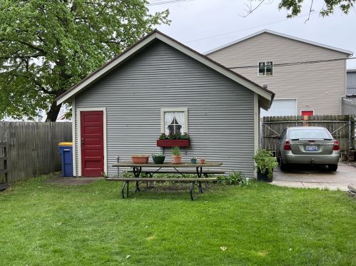 876 Courtney St, Grand Rapids MI 49504-3139 exterior