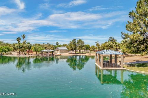 4571 Linda Ln, Chandler AZ 85226-5841 exterior