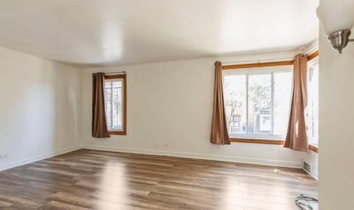 1655 70th St, Chicago IL  60649-1415 exterior