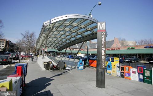 4007 Connecticut Ave, Washington DC  20008-1139 exterior